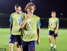 万博manbetx官网-莫德里奇是前腰吗